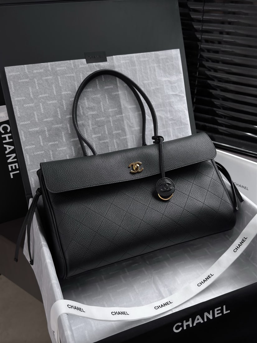 CHANEL Black Baguette Bag (1 of 9)