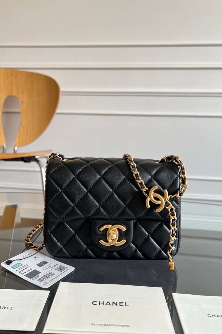 CHANEL: Bcfmini new double C buckle, push-button double C adjustable buckle, square bag with double logo chain, retro-style glossy lambskin, suitable for shoulder, crossbody, and hand carry. Size 13/18/7