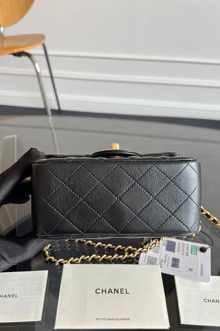 CHANEL - 3