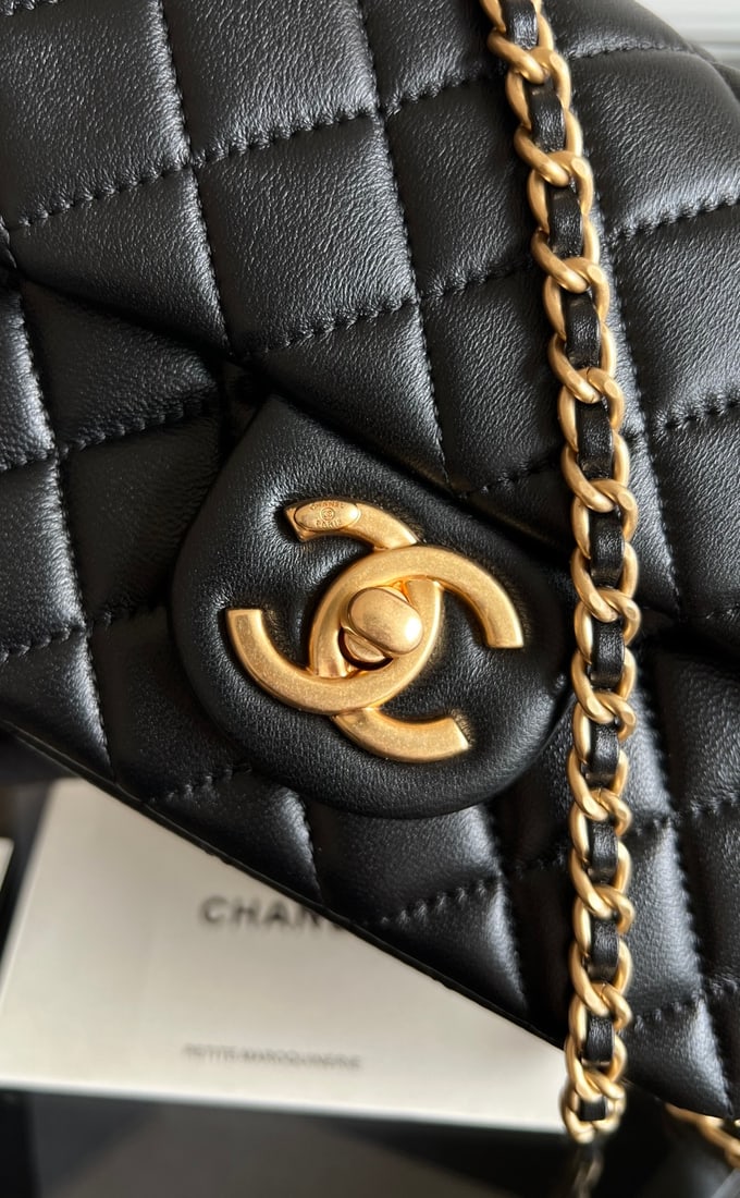 CHANEL - 7