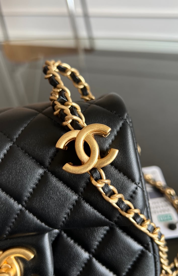 CHANEL - 9