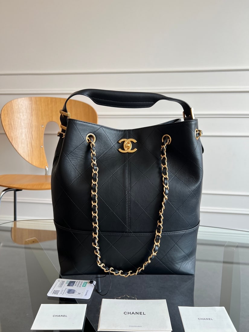 CHANEL - 2