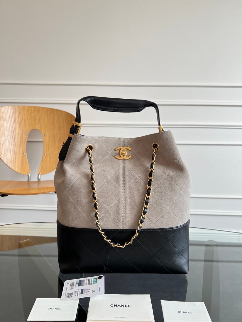 CHANEL - 2