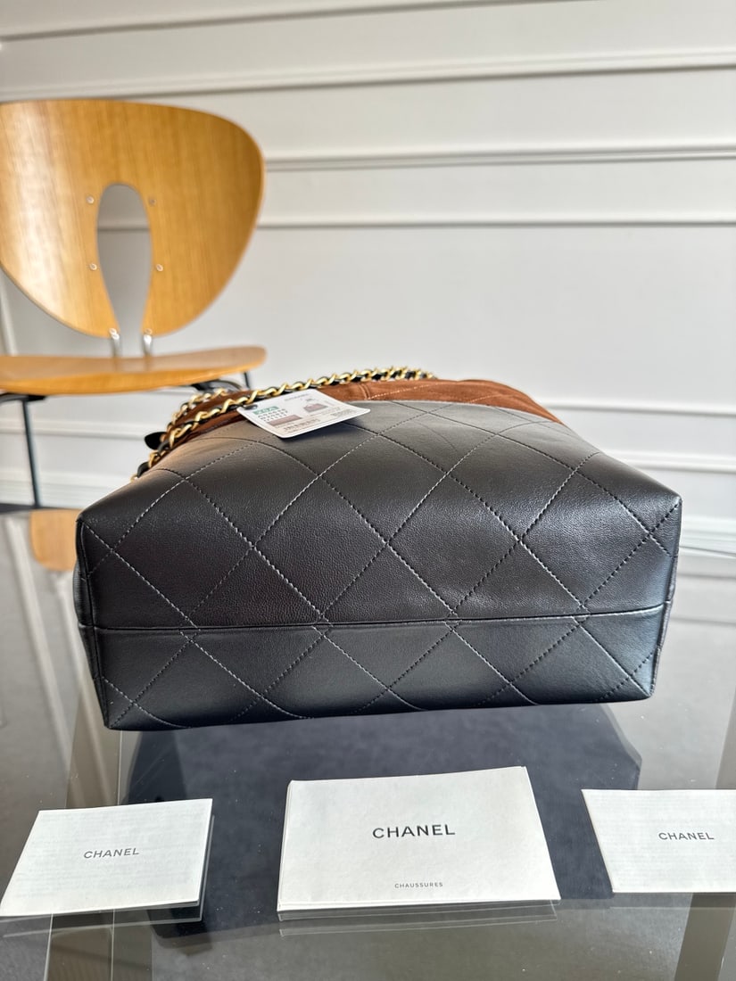 CHANEL - 2