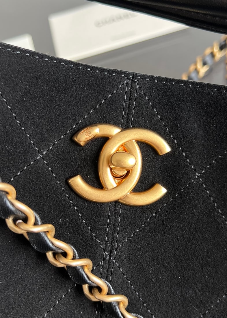 CHANEL - 10