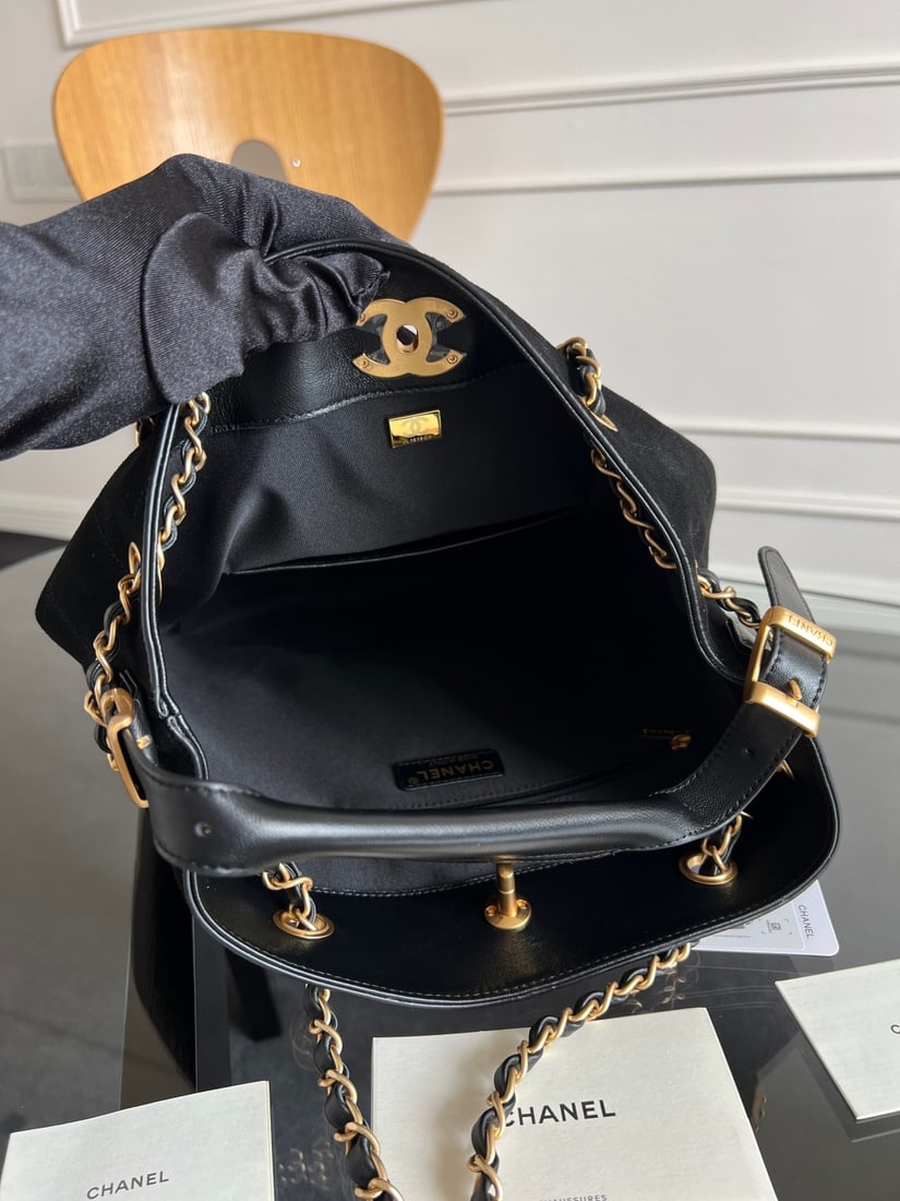 CHANEL - 11
