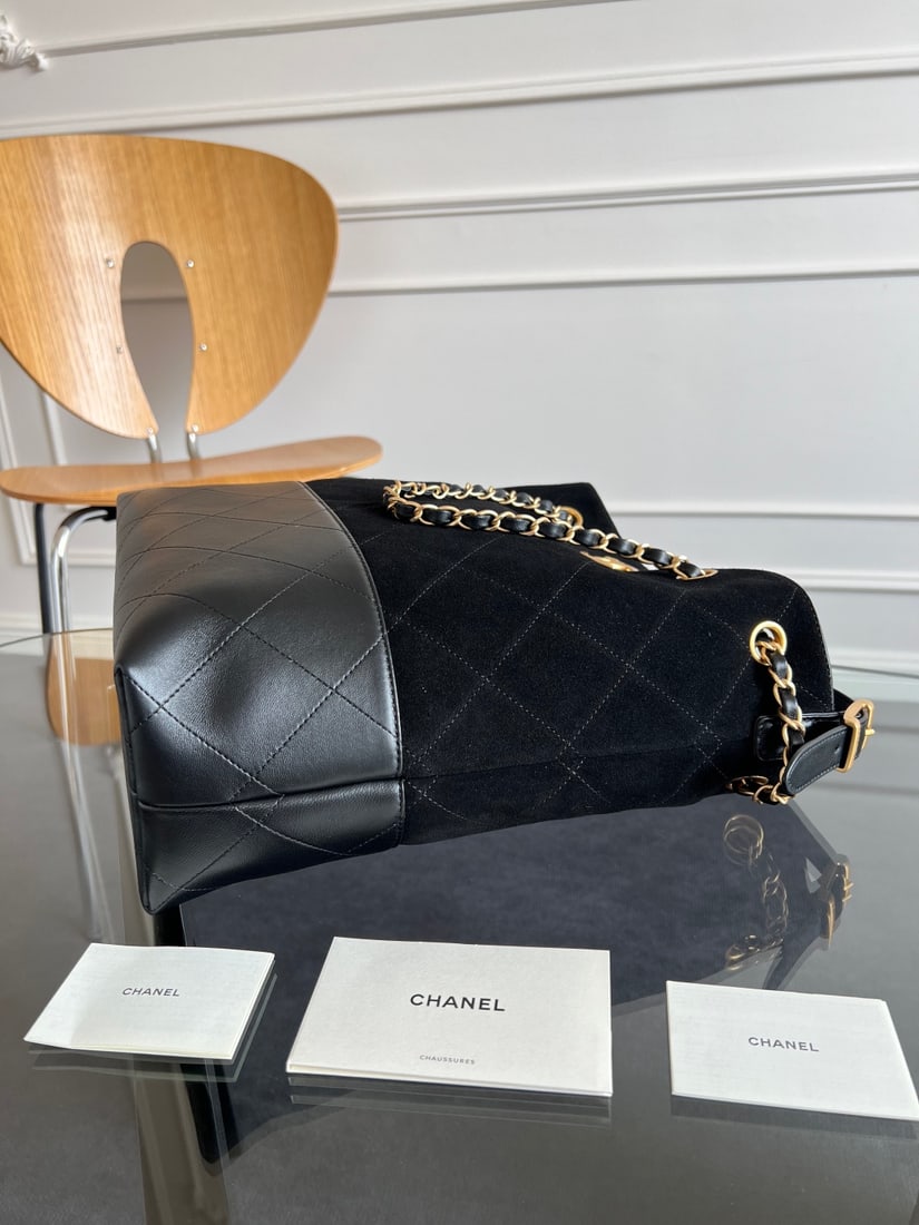 CHANEL - 4