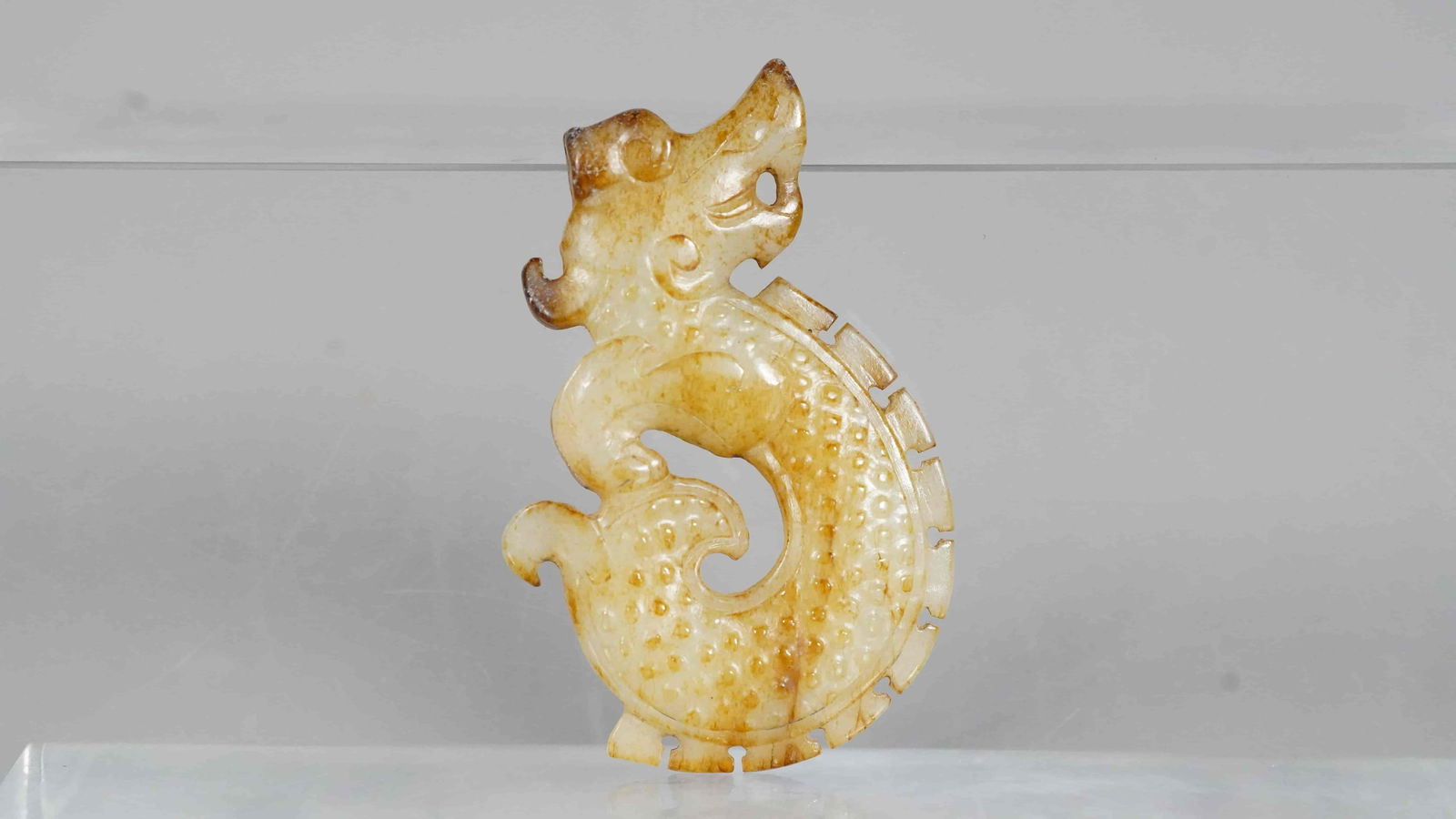 A Chinese Jade Carved Dragan Figurines Statue (1 of 6)
