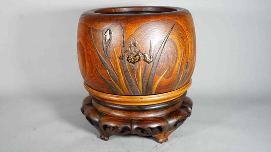 Japanese Antique Meiji Period Kiri Wood Round Braziers/Hibachis with Wood Carved Stand: Japanese Antique Meiji Period Kiri Wood Round Braziers/Hibachis with Copper Lining and Matching Wood Carved Stand. Hibachis Size: 12"D x 8"H; Stand size: 12"3/4 Diameter x 6"H