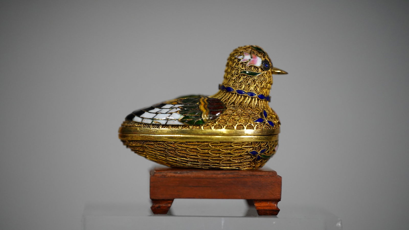 Lovely Vintage Chinese Silver Cloisonne Enamel Filigree  Mandarin Duck Form Lidded Trinket Box (1 of 6)