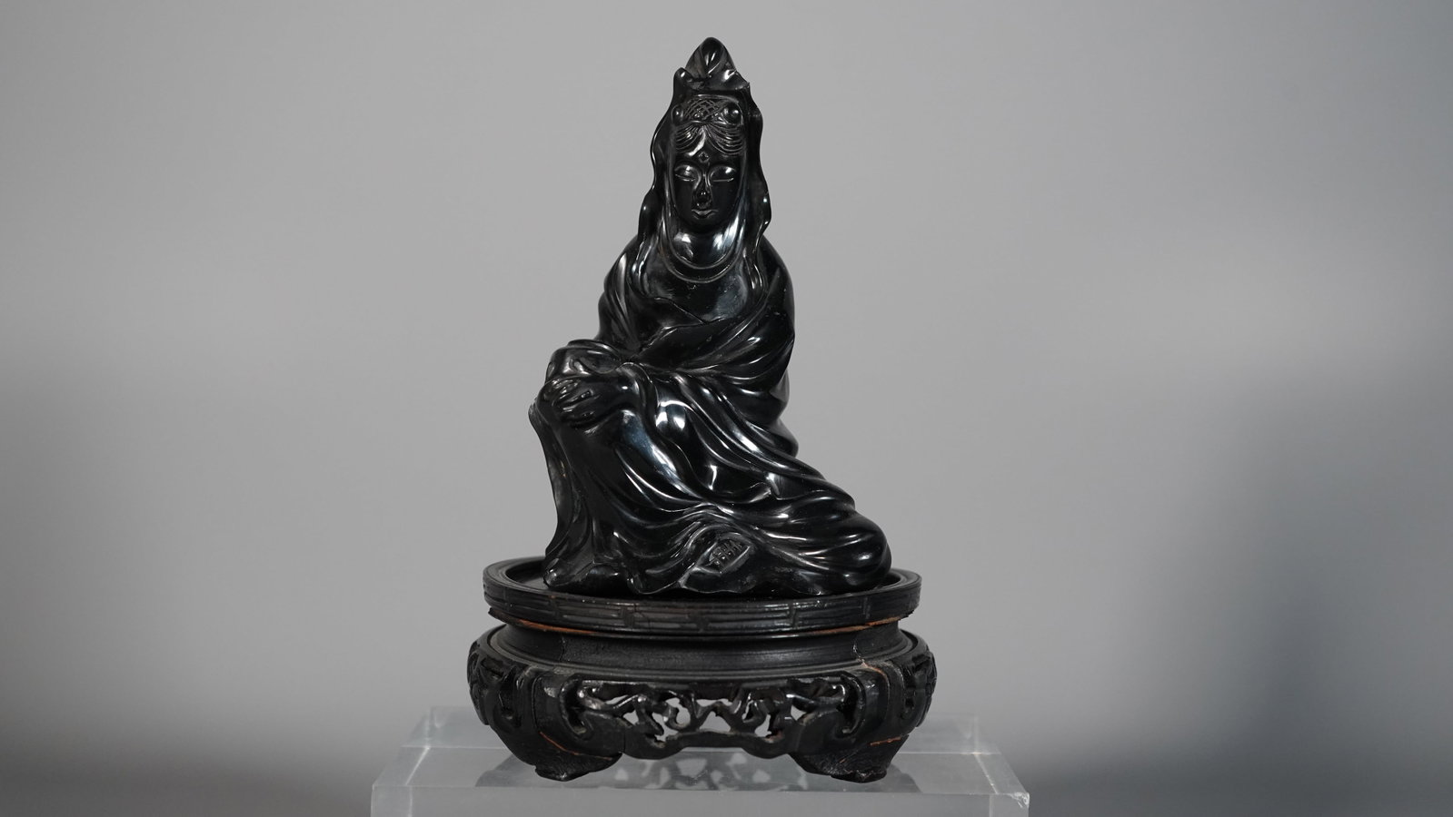 Beautiful Vintage Chinese Hand-Carved Black Hard Stone Kuanyin Figurine Sculpture on Wooden Stand: Beautiful Vintage Chinese Hand-Carved Black Hard Stone Kuanyin Figurine Sculpture on Wooden Stand. 5"1/2H x 3"1/4W x 2"1/2D,