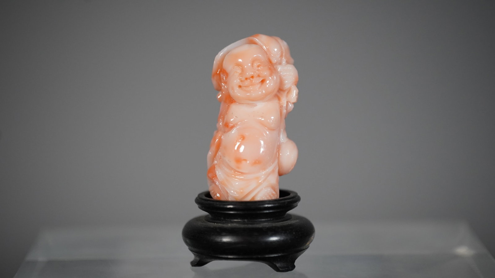 Lovely Chinese Hand Carved Angel Skin Coral Happy Maitreya Buddha: Super Lovely Chinese Hand Carved Angel Skin Coral Happy Maitreya Buddha. Tall (without stand): 2"1/4H x 1"1/4W x 1"D. Excellent, ( Stand Not Included)
