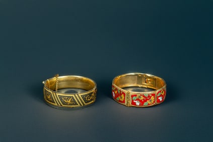 Two Vintage Red & Black Gold Filled Floral Carving Hinged Bangle Bracelets