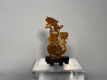 Vintage Chinese Hand-Carved Natural Agate/Chalcedony Peony Flower Vase on Wooded Stand