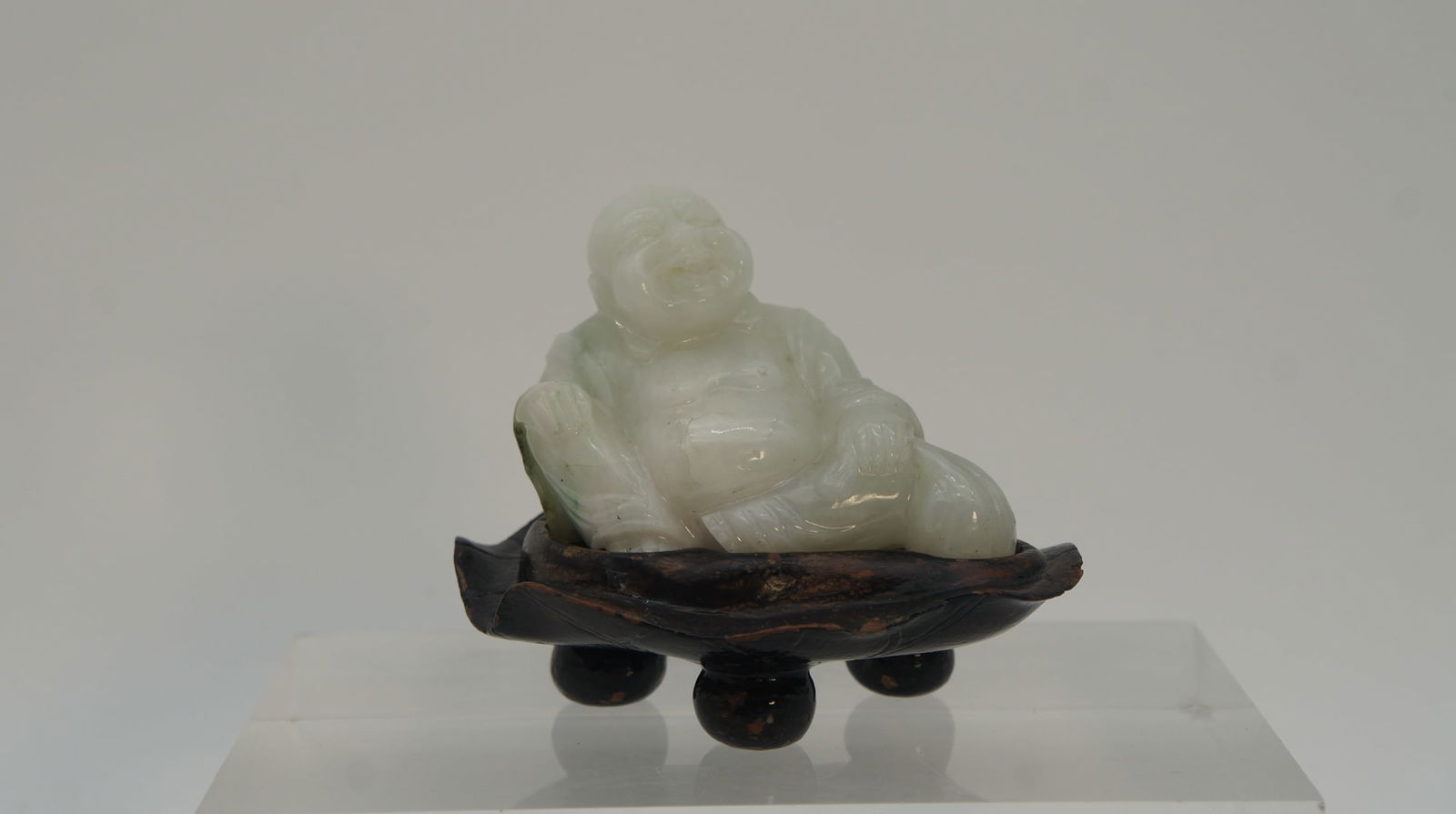 Lovely Antique Chinese Hand-Carved Jadeite Buddha Figurine Statue with Wooden Stand (1 of 7)