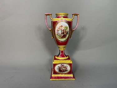 Fine Antique Royal Vienna Hand-Painted Gilt Chreey Red Porcelain Vase