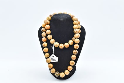Vintage Natural Crème Sponge Coral Beaded Necklace