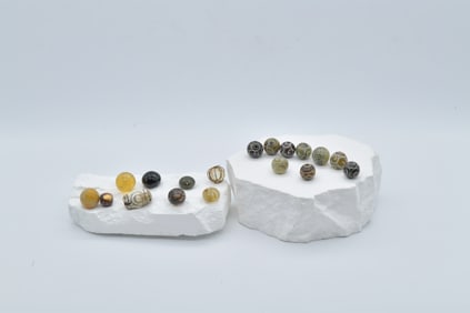 17 Lovely Processed Natural Gemstone (Agate & Quartz) Beads
