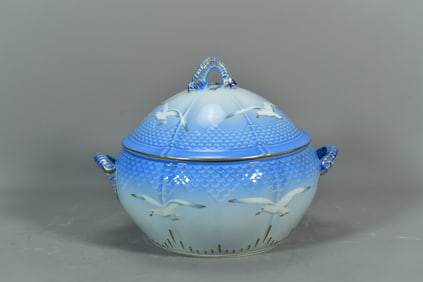 Large Vintage Danish Bing & Grondahl (B&G) Covered & Handled Porcelain Seagull Soup Tureen