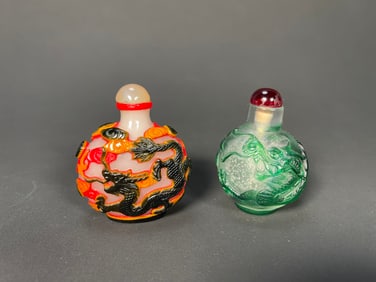 Two Vintage Chinese Glass Dragon Pattern Snuff Bottles w/Stopper