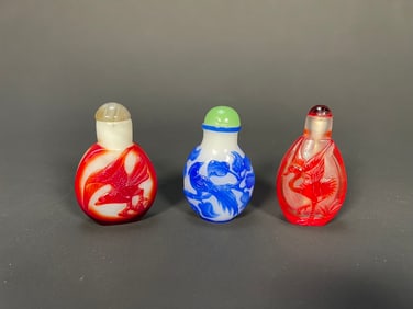 Lot of 3 Vintage Chinese Glass Snuff Bottles w/Stopper