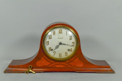 Antique Hardwood 8 Day Chiming Mantel Clock, Made by E. Ingraham Company in Bristol Connecticut USA