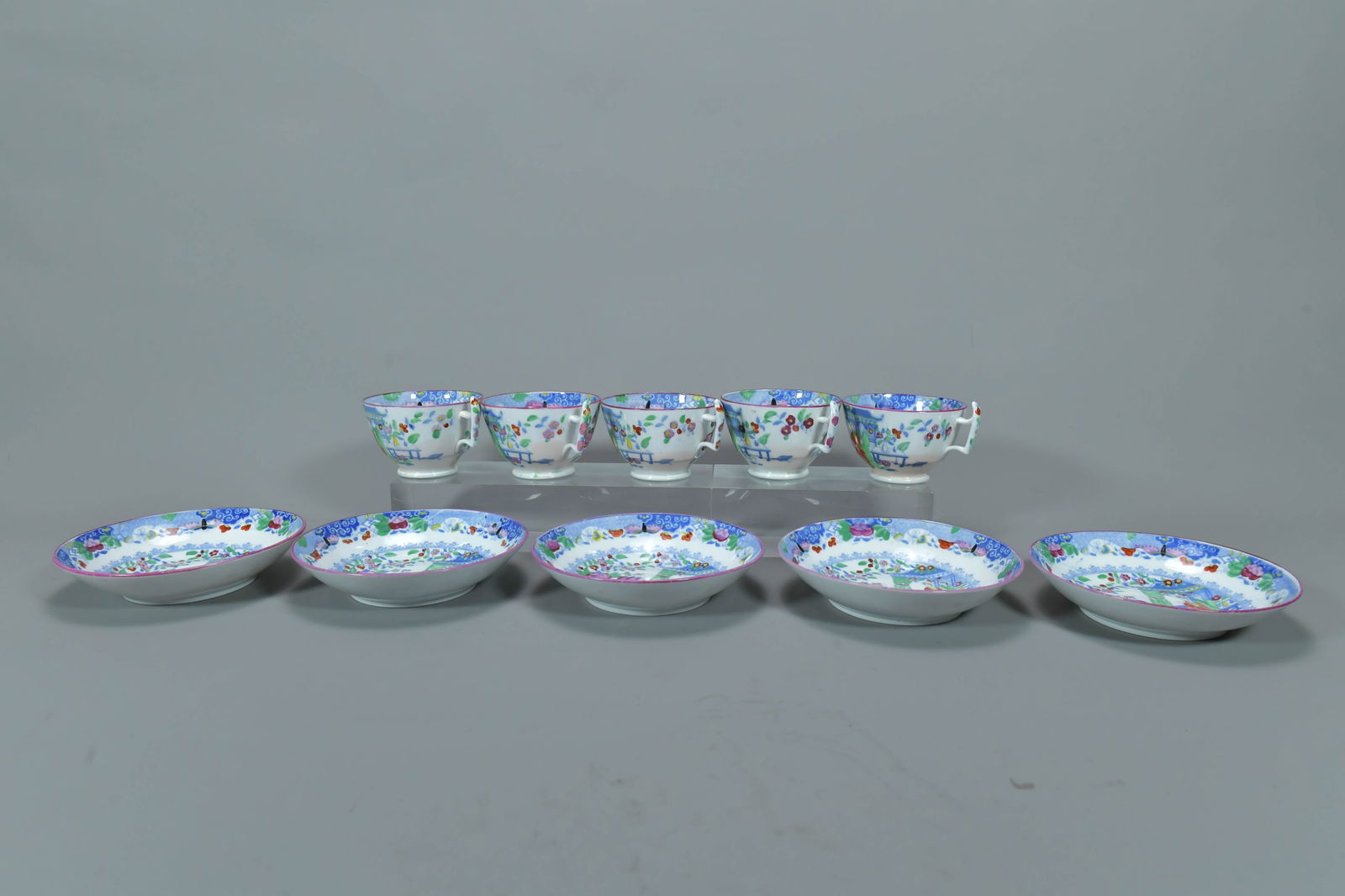 Set of 5 Antique 19th Century English Porcelain Tea Cups & Saucers: Set of 5 Antique 19th Century English Porcelain Tea Cups & Saucers. No mark, maybe Royal Worcester or Maison. Tea Cup size 3"1/2W x 2"1/4H, In good condition; Saucer 5"1/2W x 1"1/4H, Overall condition