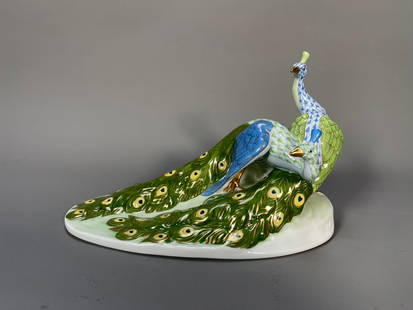 Exquisite & High Quality Herend Hungary Hand-Painted Twins Peacock Figurine: Exquisite & High Quality Herend Hungary Hand-Painted Twins Peacock Figurine. Signed with Herend Marks: 5144-0-00/VHSPI3, NH, 37/75; Dimensions approx. 8"1/4L x 4"1/4W x 5"1/2H; Excellent condition, (S