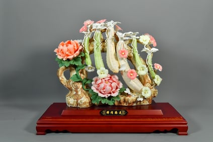 Finely Unique Vintage Chinese Handmade Porcelain Flowers & Fruits Sculpture