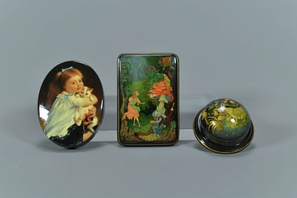 Lot of 3 Vintage Russia Parekh Hand-Painted Black Lacquer Wood Hinge Boxes, Artist Signed