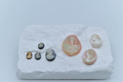 Lot of 7 Vintage Portrait Carving Cameos Women's Jewelry Accessories