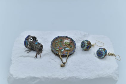 Lot of 4 Vintage Chinese Cloisonne Enamel Filigree Pendants & Earrings