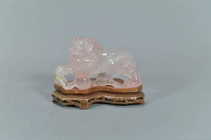 Vintage Chinese Carved Rose Quartz Foo Dog Statue w/Wooden Stand