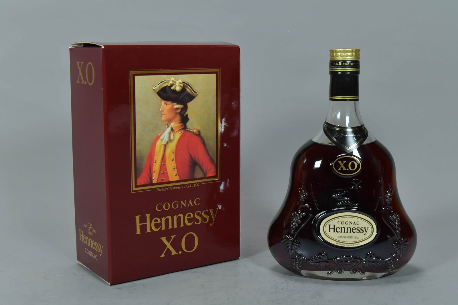 Cognac Hennessy X.O, Fully Sealed w/Original Box (750ml) (1 of 7)