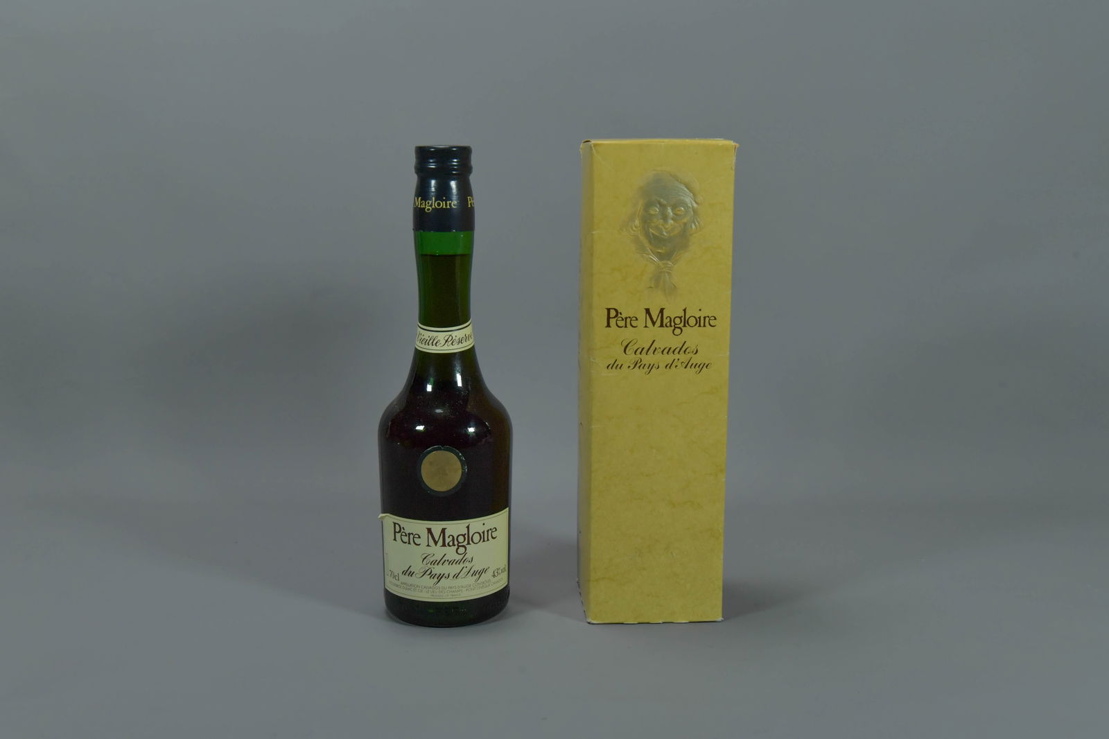Pere Magloire Calvados du Pays d'Auge, France, Fully Sealed: Pere Magloire Calvados du Pays d'Auge, France, Fully Sealed, 70cl.