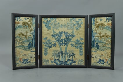 Exquisite Antique Chinese Framed Silk Embroidered Miniature Table Screen