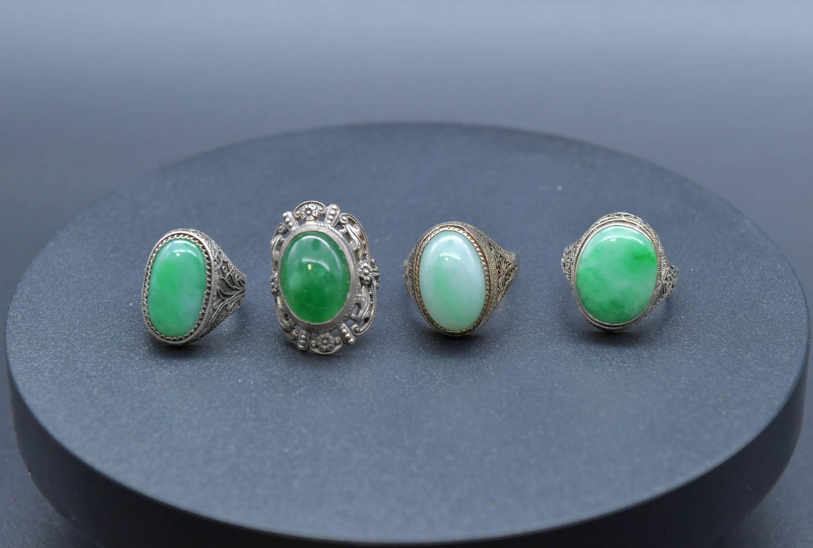 Lot of 4 Vintage Silver Filigree Green Jadeite Rings (1 of 6)