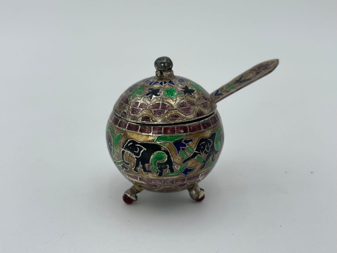 Vintage Asian/Middle Eastern Silver Enamel Lidded Salt Cellar & Spoon (Total 49g): Vintage Asian/Middle Eastern Silver Enamel Lidded Salt Cellar & Spoon (Total 49Grams). Measures approx. 1"3/4H x 1"1/2W; In good condition.