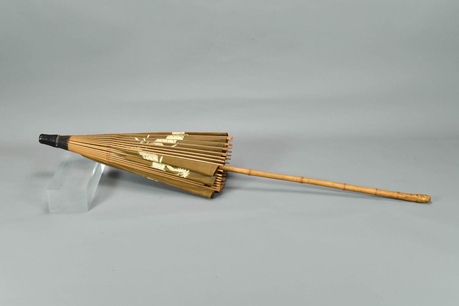 Vintage Asian Silk Embroidered Dragon Bamboo Parasol/Umbrella (1 of 8)