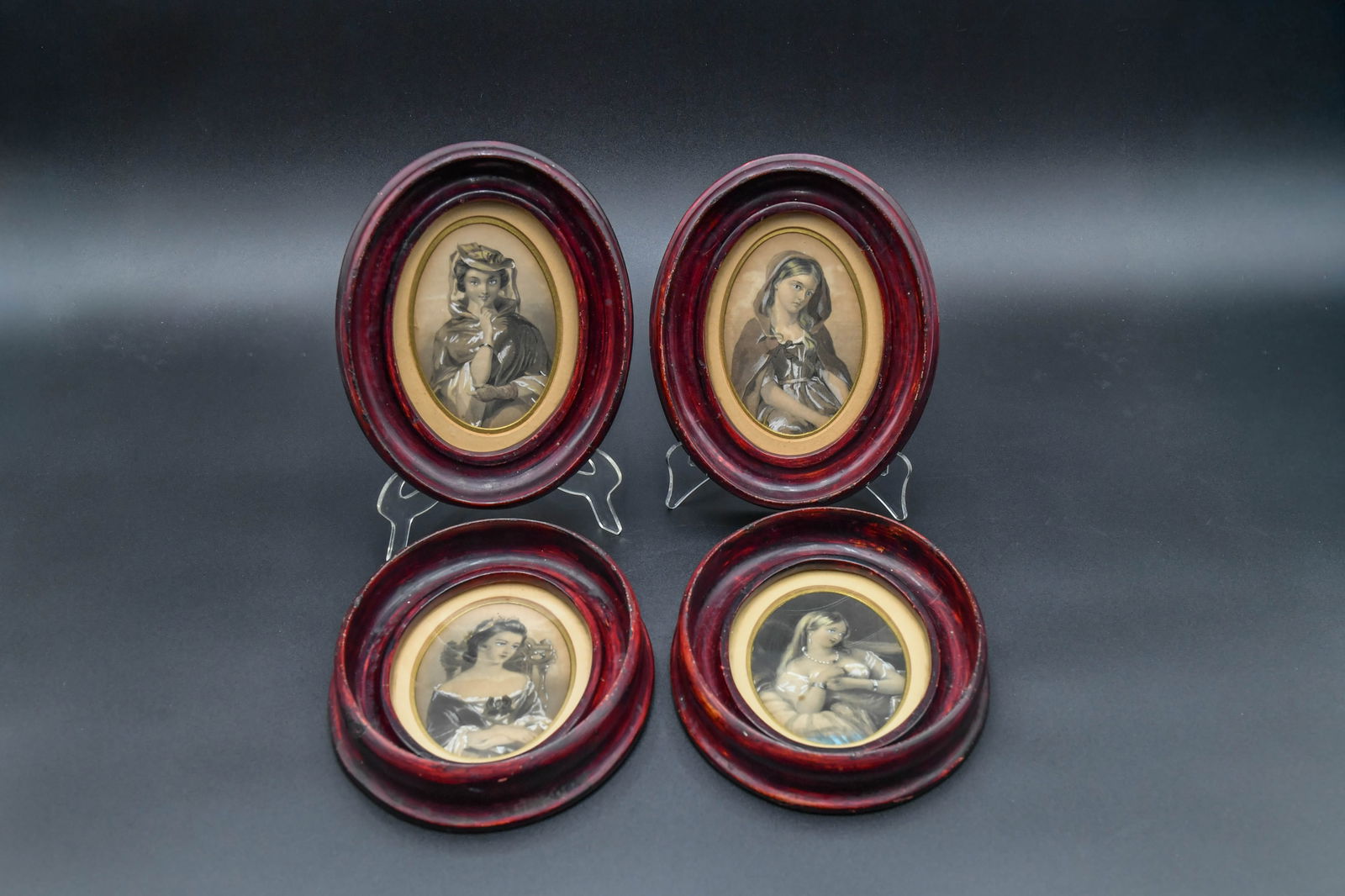 Lot of 4 Vintage Framed Women Portrait (1 of 7)