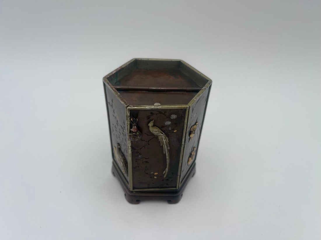 Rare Fine Antique Japanese Bronze Candlestick Holder: Rare Fine Antique Japanese Bronze & Mixed Metal Candlestick Holder. A hexagonal base and detailed relief engravings of a birds and floral motifs. Hexagonal base size 3"3/4H x 3"w; Extendable candle ho