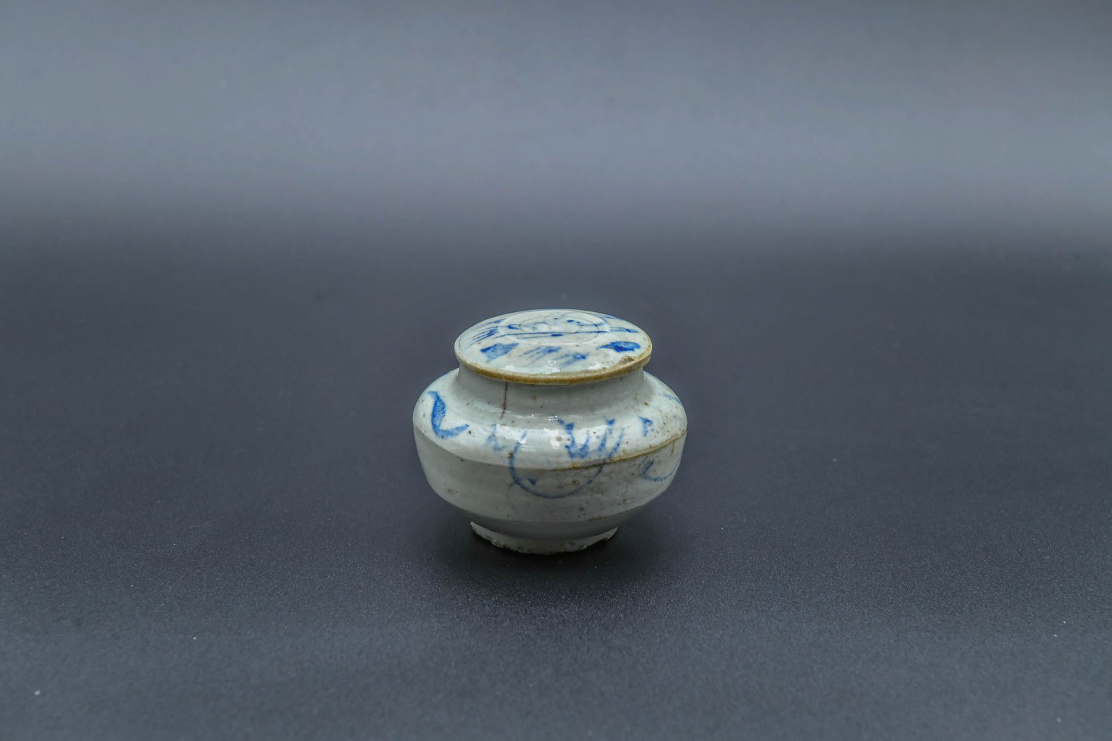 Antique Chinese Export Ceramic Jar w/Lid (1 of 6)