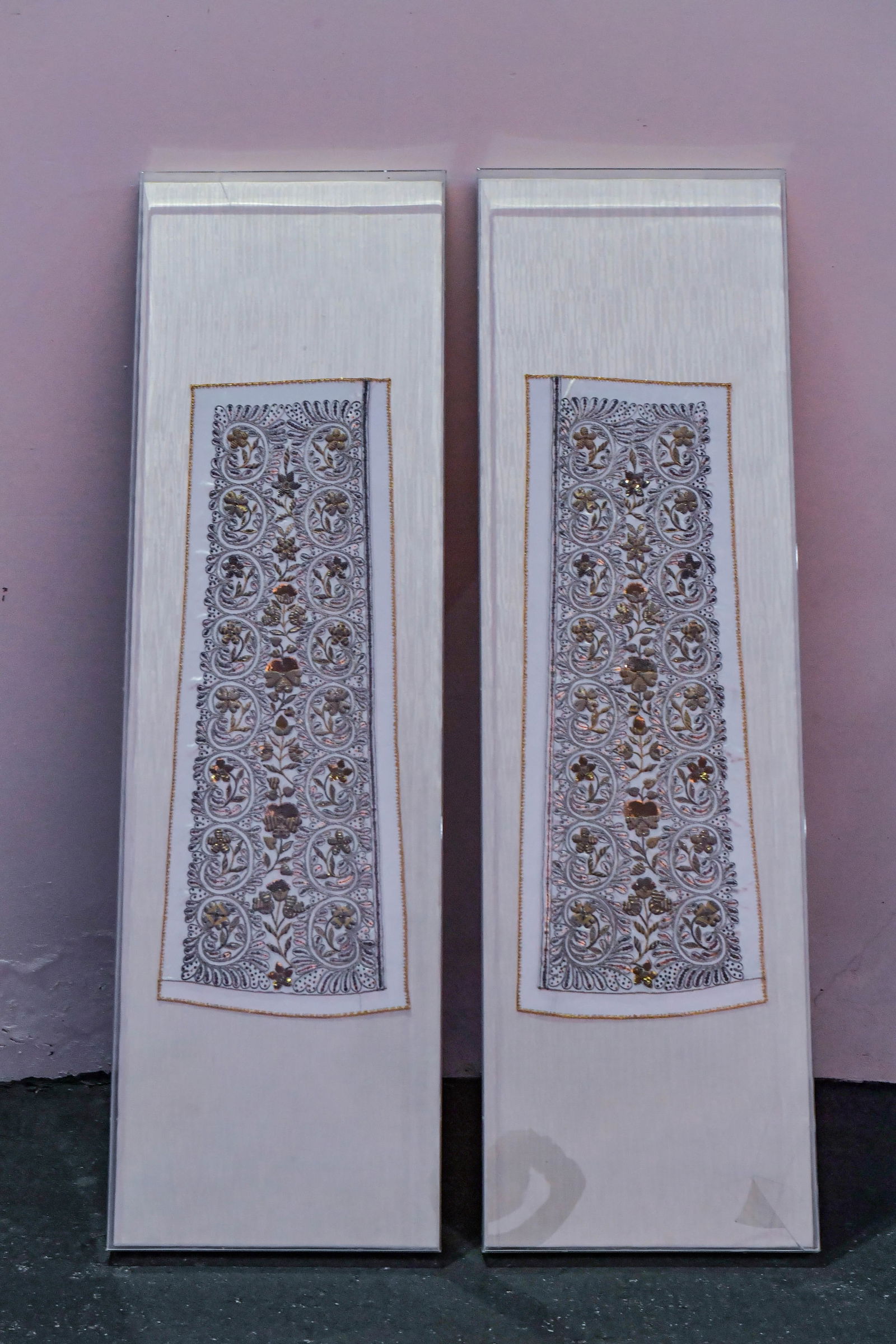 Lot of 2 Framed Vintage Highly Ornate gold & Silver Embroidery (1 of 7)