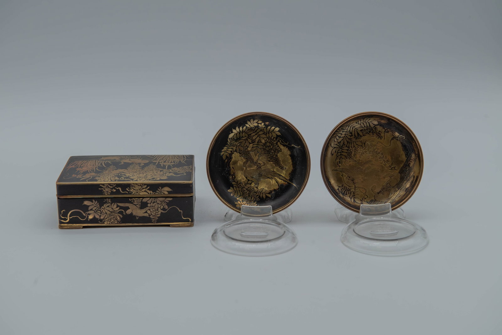 Lot of 3 Vintage Japanese Hand-Engraved Brass Metal Jewelry Trinket Box & 2 Small Dishes: Lot of 3 Vintage Japanese Hand-Engraved Brass Metal Jewelry Trinket Box & 2 Small Dishes. 1)The jewelry trinket box measures 4"3/4L x 3"1/4W x 1"3/4H; 2)Two small dish measures 3"3/4W x 1/2"H; Overall