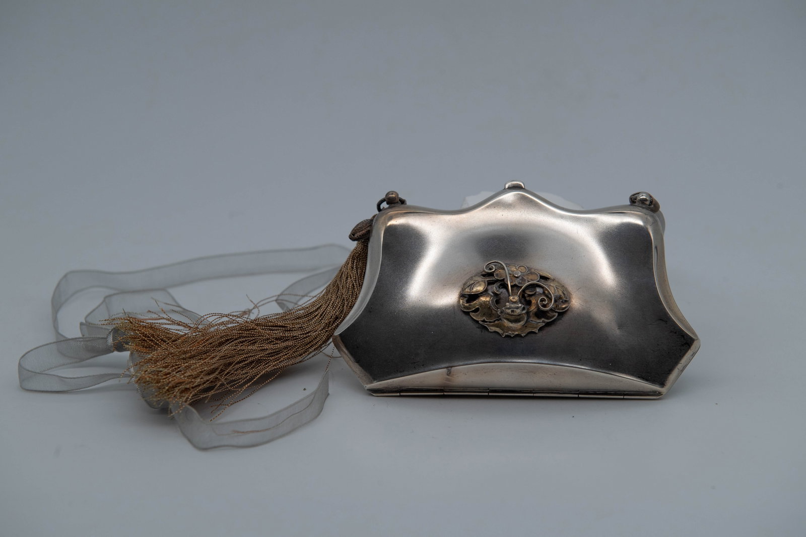 Vintage Marked Sterling Silver Dance Purse w/High-Relief Flower & Insect: Vintage Marked Sterling Silver Dance Purse w/High-Relief Flower & Insect, "Sterling" Mark. Measures approx. 5"1/4L x 3"W x 1"1/4D; Total weight 110.2g; In good condition