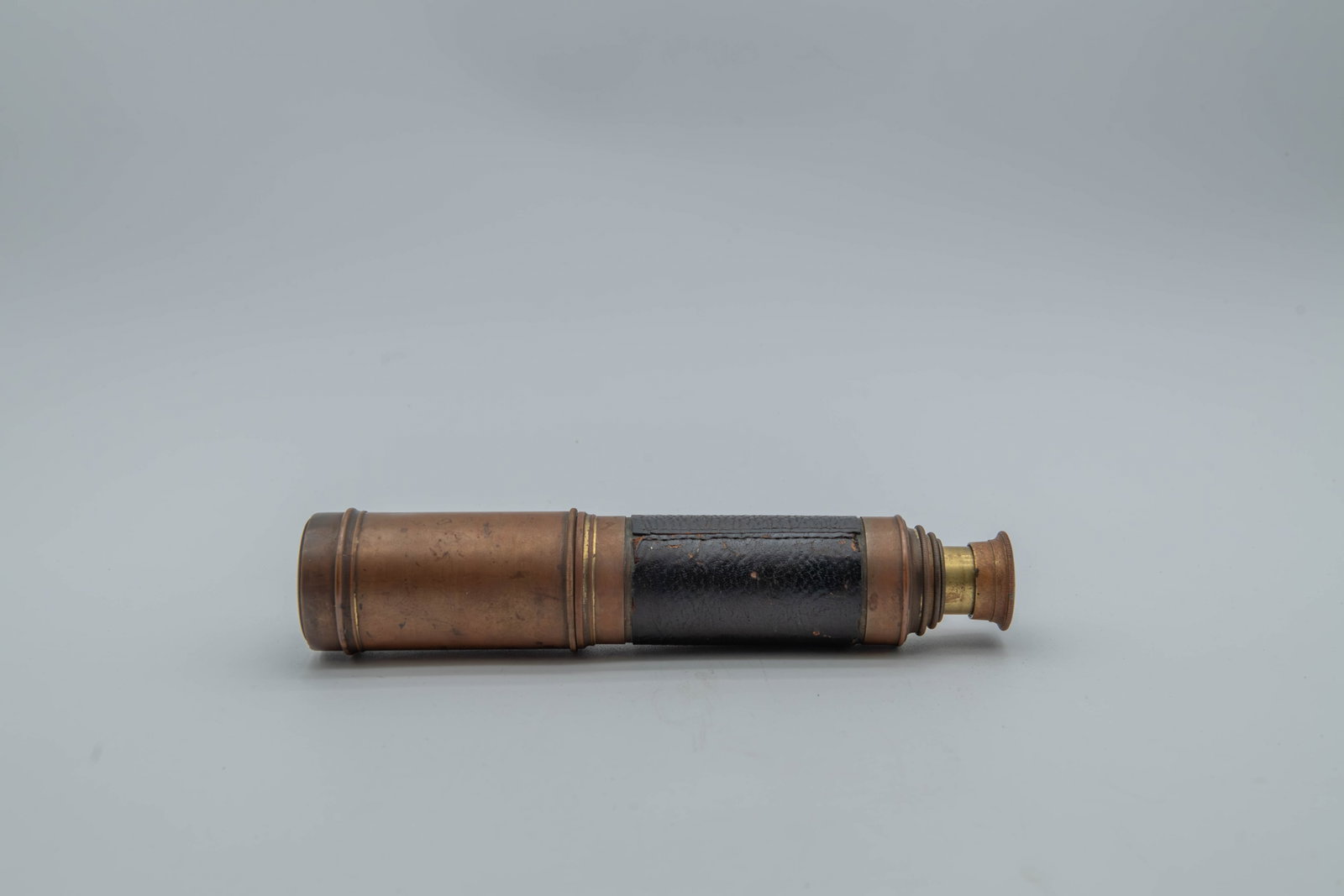 Vintage/Antique 3 Draw Brass Marine Telescope (1 of 7)