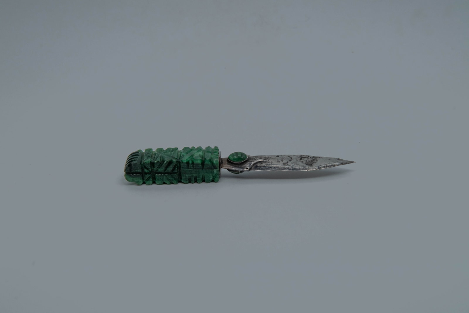 Vintage Mexico Sterling Silver Letter Opener w/Carved Green Onyx Handle: Vintage Mexico 925 Sterling Silver Letter Opener w/Carved Green Onyx Handle. Total length 6"1/4. In good vintage condition