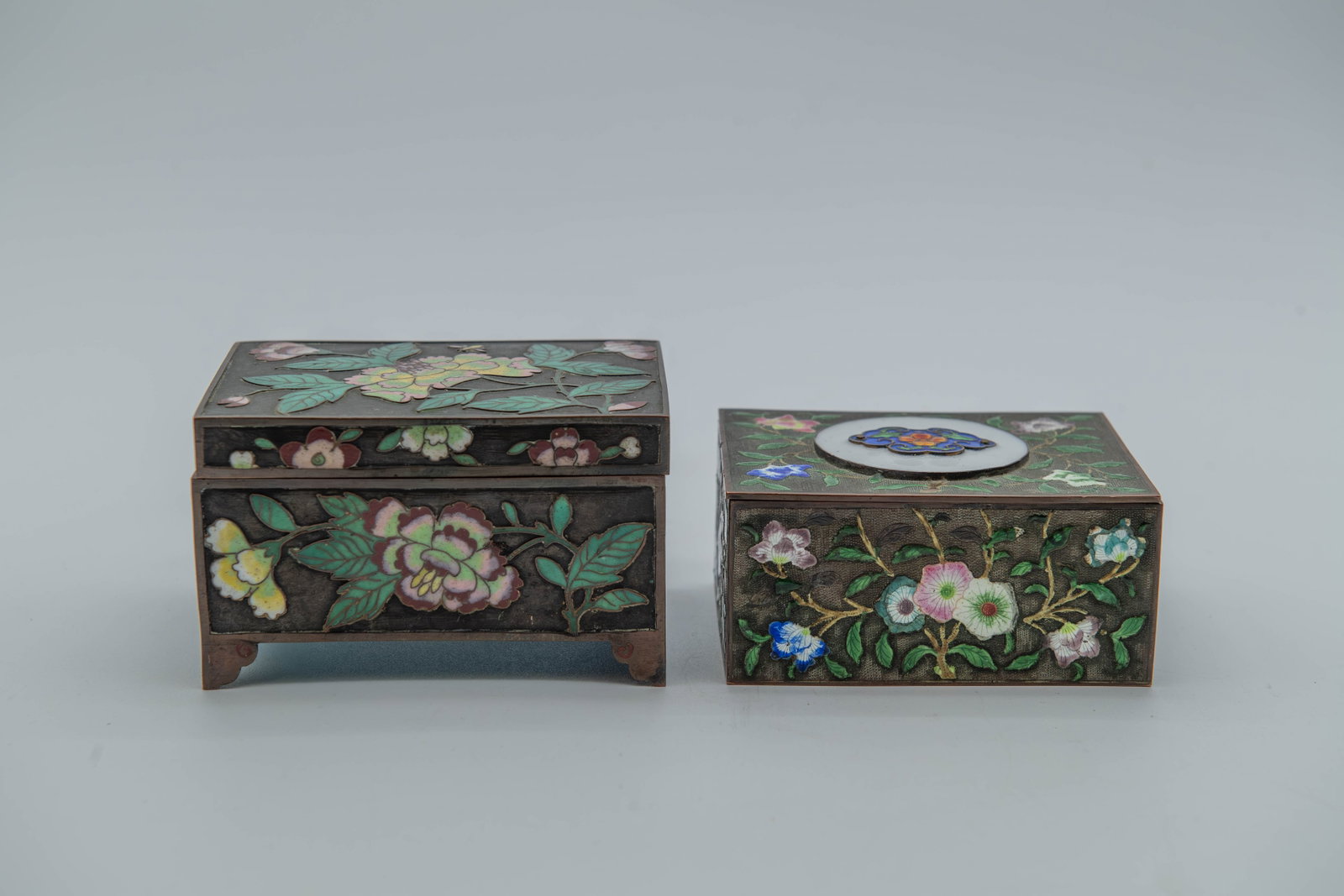 Lot of 2 Antique Chinese Cloisonne Enamel & Bronze Trinket Boxes w/Floral Motif (1 of 9)
