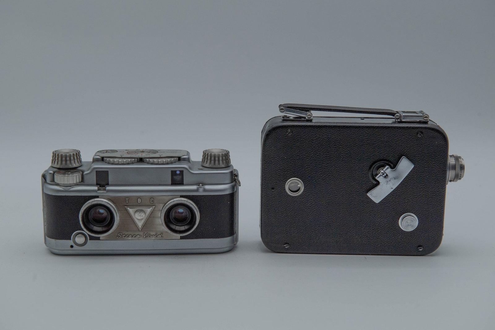 Lot of 2 Vintage Cameras: TDC Stereo Vivid Camera & Cine-Kodak Eight-25 Movie Film Camera (1 of 6)