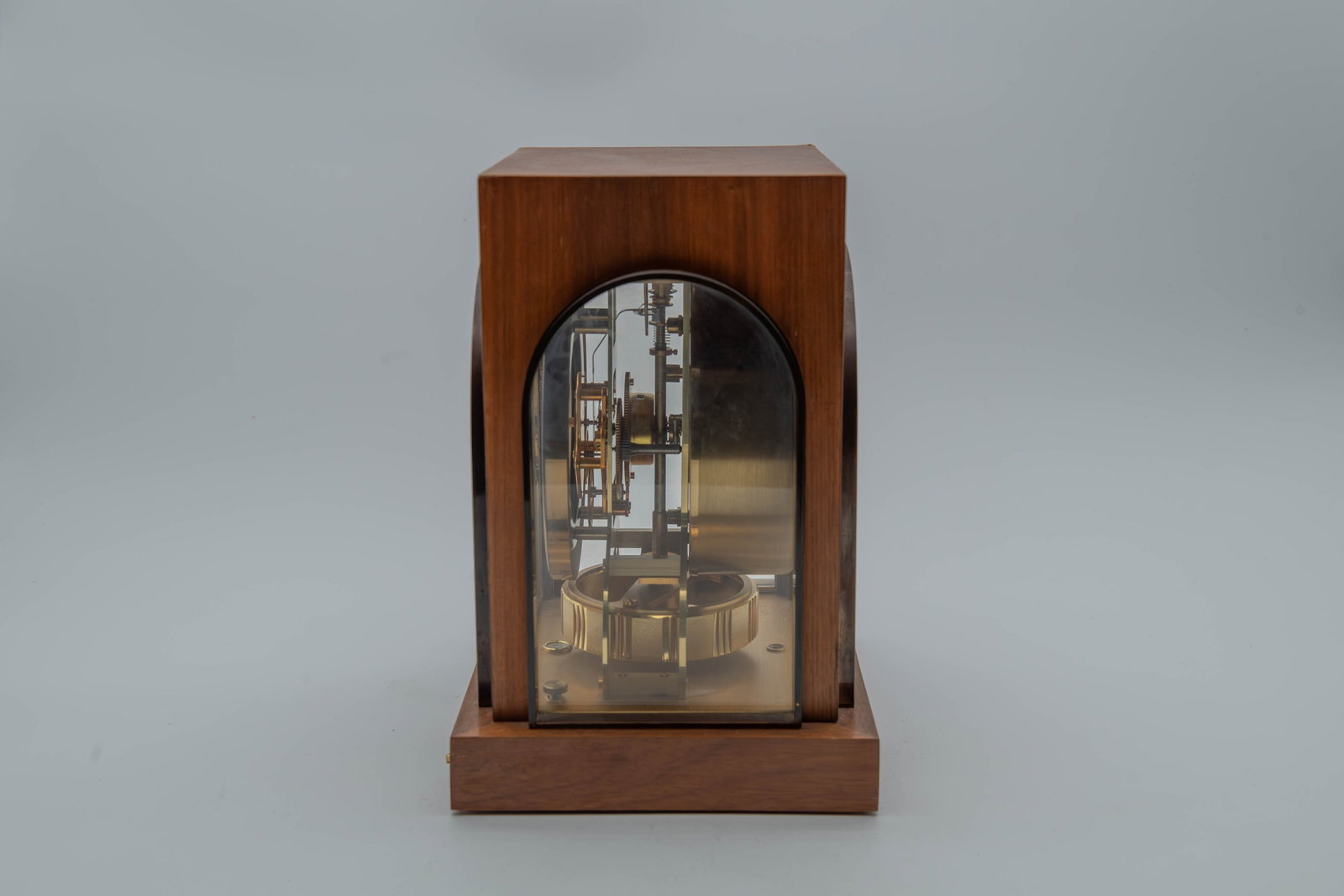 Serviced Vintage Jaeger-LeCoultre Atmos clock 15 Jewels, Mounted in Wooden Case, Made in Switerland - 3